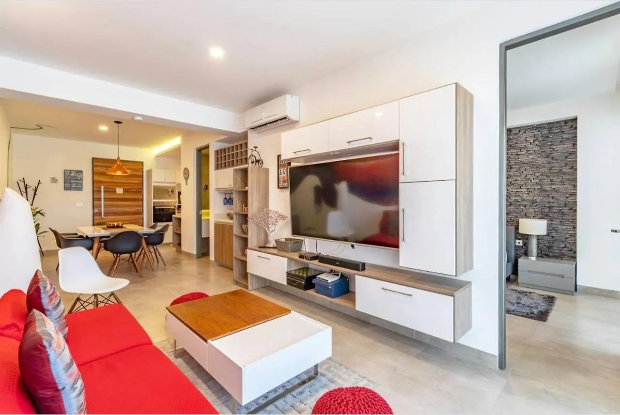 Daire Tolok Condo At Icono Playa Playa del Carmen